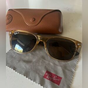 Ray Ban New Wayfarer Bicolor Sunglasses!